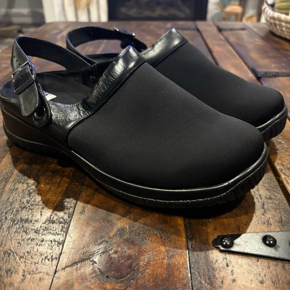 DREW sz 8.5 Wide - Picture 1 of 7